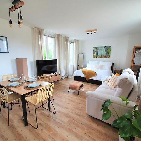 Pb Ferienwohnungen - Fewo 3 - Stilvoll Eingerichtetes Studio Im Herzen Senftenbergs Exteriör bild