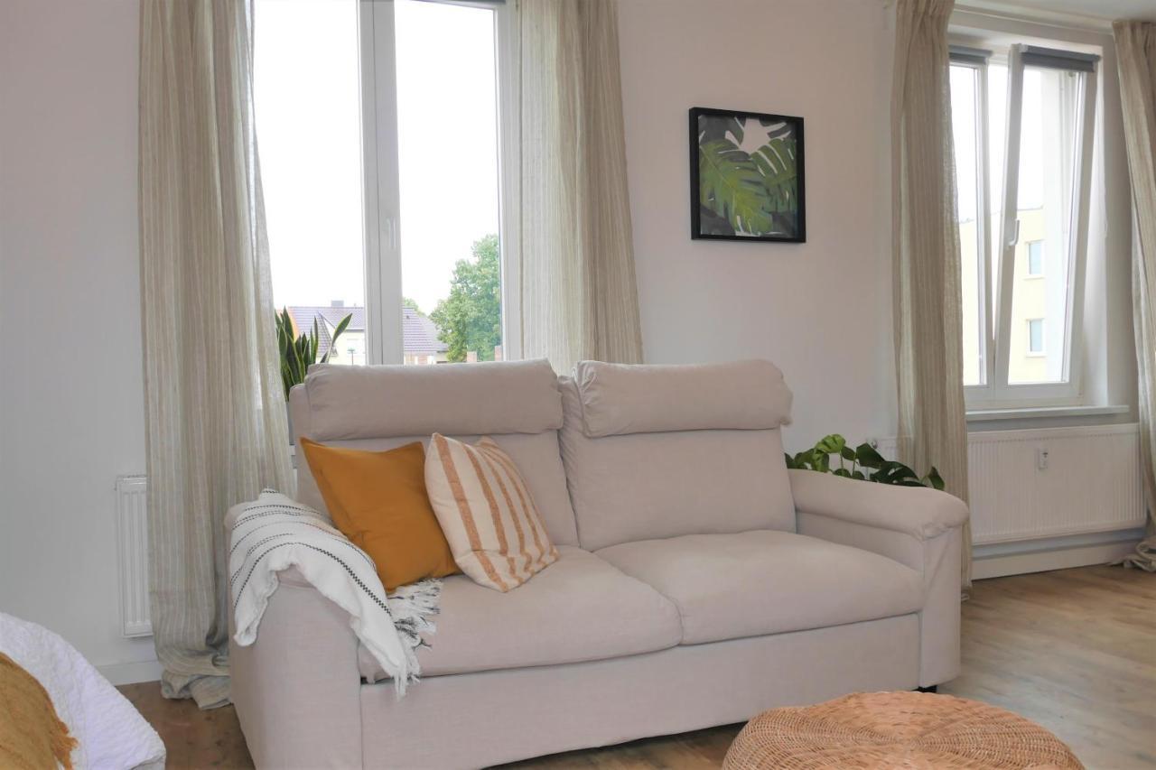 Pb Ferienwohnungen - Fewo 3 - Stilvoll Eingerichtetes Studio Im Herzen Senftenbergs Exteriör bild